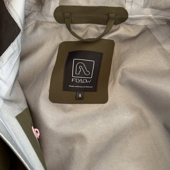 NWT 2025 Women’s Flylow Billie Coat Ski Snowboard Jacket, Evergreen, Size Small - Picture 8 of 9